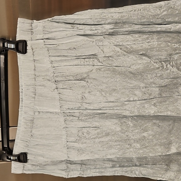 💕VINCE💕 Tiered Asymmetric Crinkle Midi Skirt ~ Mint Small S NWT - Picture 12 of 16